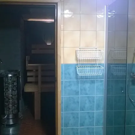 Neliapila Nyaraló